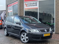 Volkswagen Touran - 1.6-16V FSI Optive I - Clima - Cruise