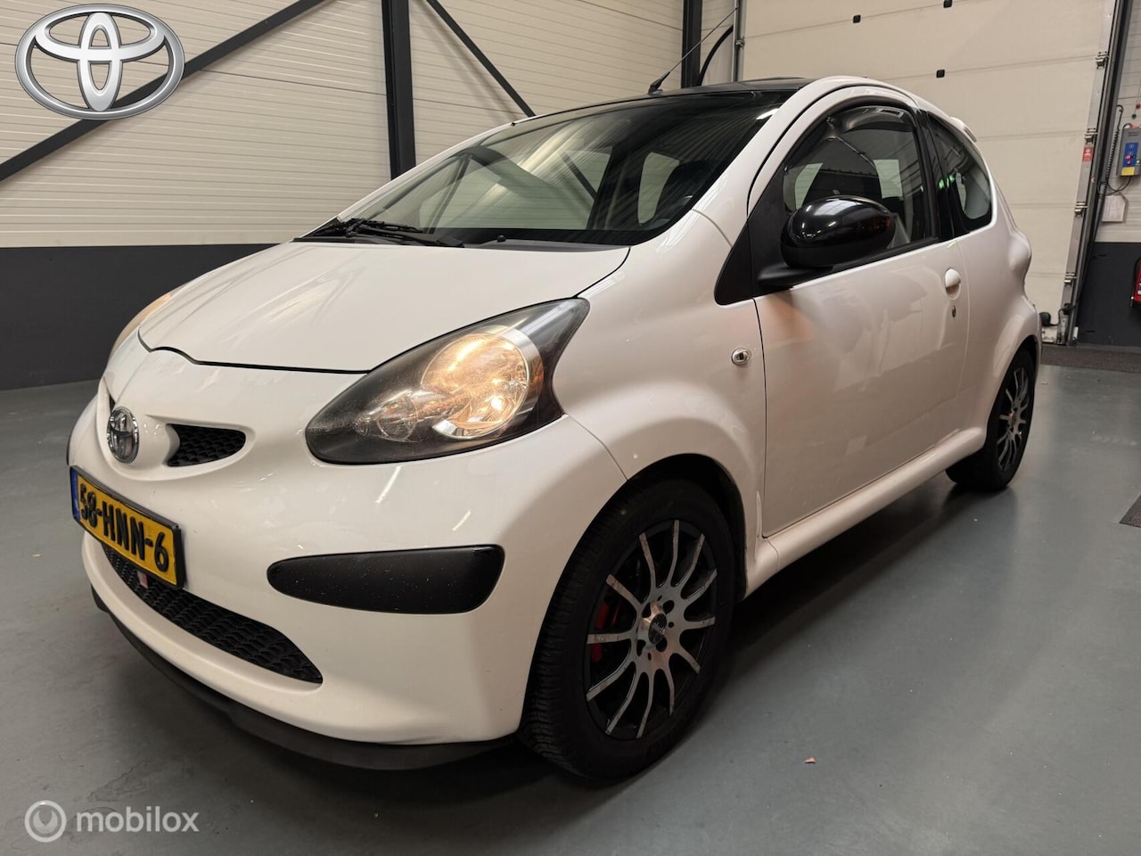 Toyota Aygo - 1.0-12V Comfort Leer|Schuifdak|LM-velgen - AutoWereld.nl