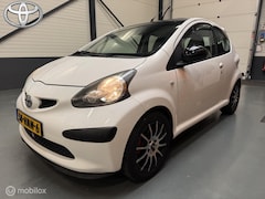 Toyota Aygo - 1.0-12V Comfort Leer|Schuifdak|LM-velgen