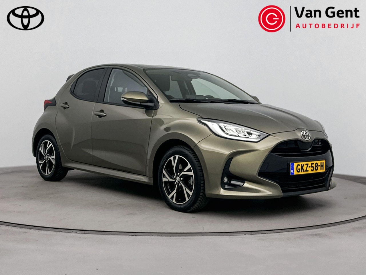 Toyota Yaris - 1.5 Hybrid 115 First Edition | Navigatie | Adaptive Cruise | Clima | Keyless | Apple Carpl - AutoWereld.nl