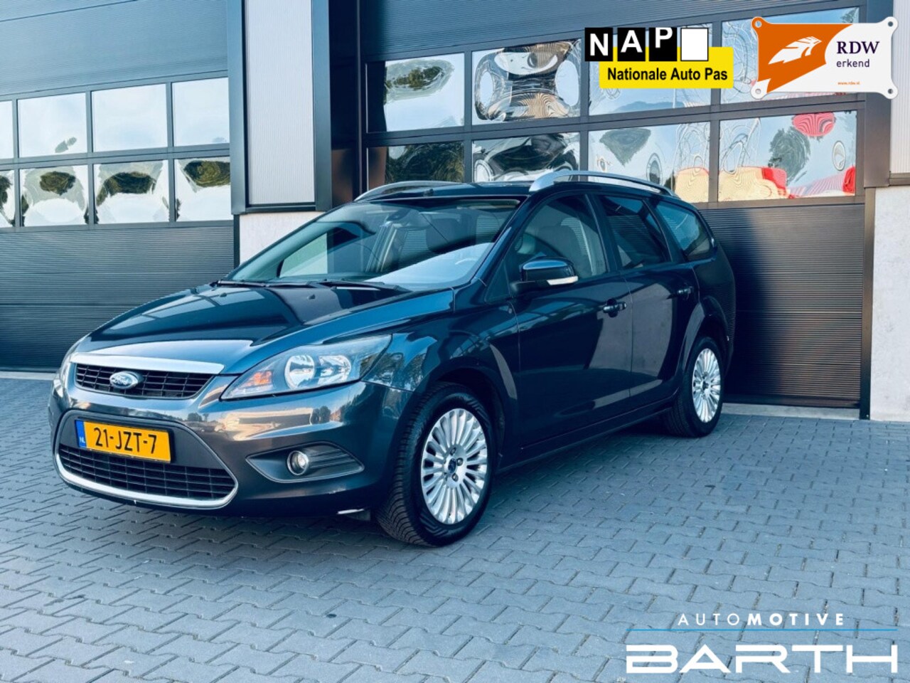 Ford Focus Wagon - 1.8 Limited | Clima | Navi | Cruise | APK | - AutoWereld.nl