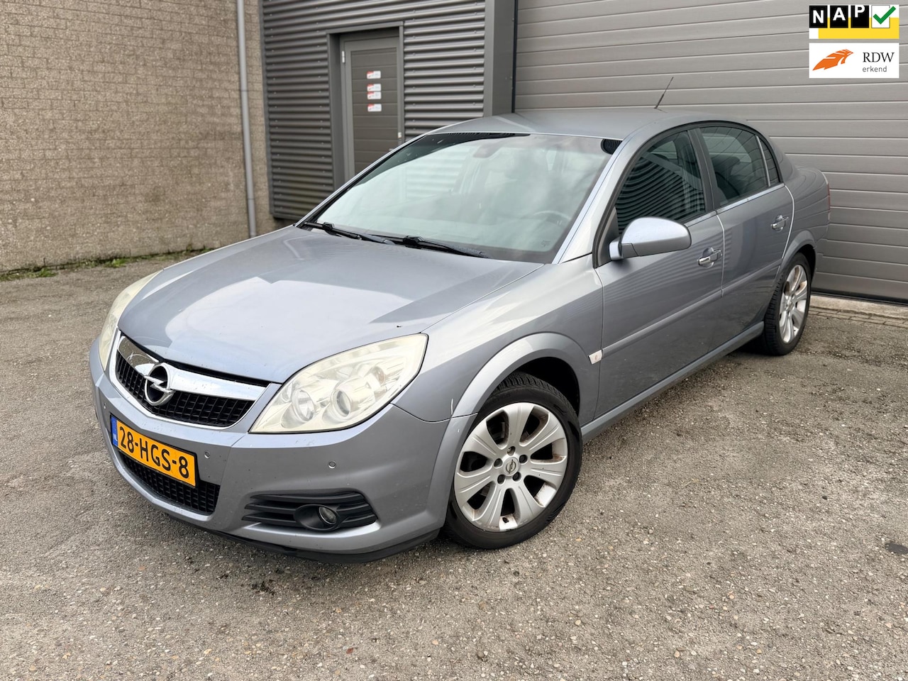 Opel Vectra - 1.8-16V Executive 1.8-16V Executive - AutoWereld.nl
