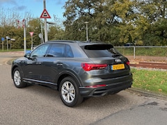 Audi Q3 - 45 TFSI e S Edition