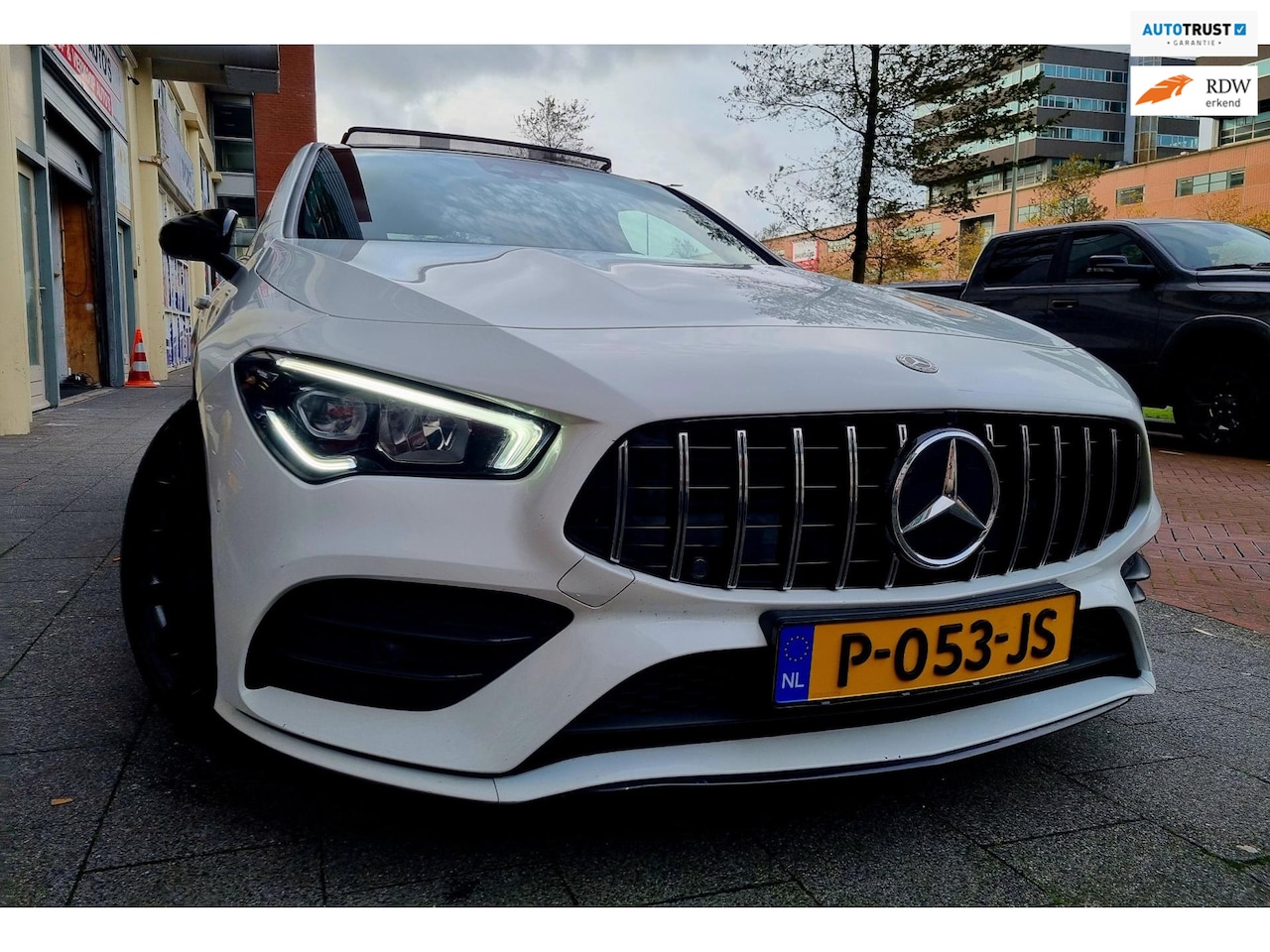 Mercedes-Benz CLA-Klasse - 200 Premium Plus AMG PanoDak - AutoWereld.nl