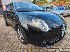 Alfa Romeo MiTo - ALFA 0.9 TwinAir Exclusive, Leder interieur
