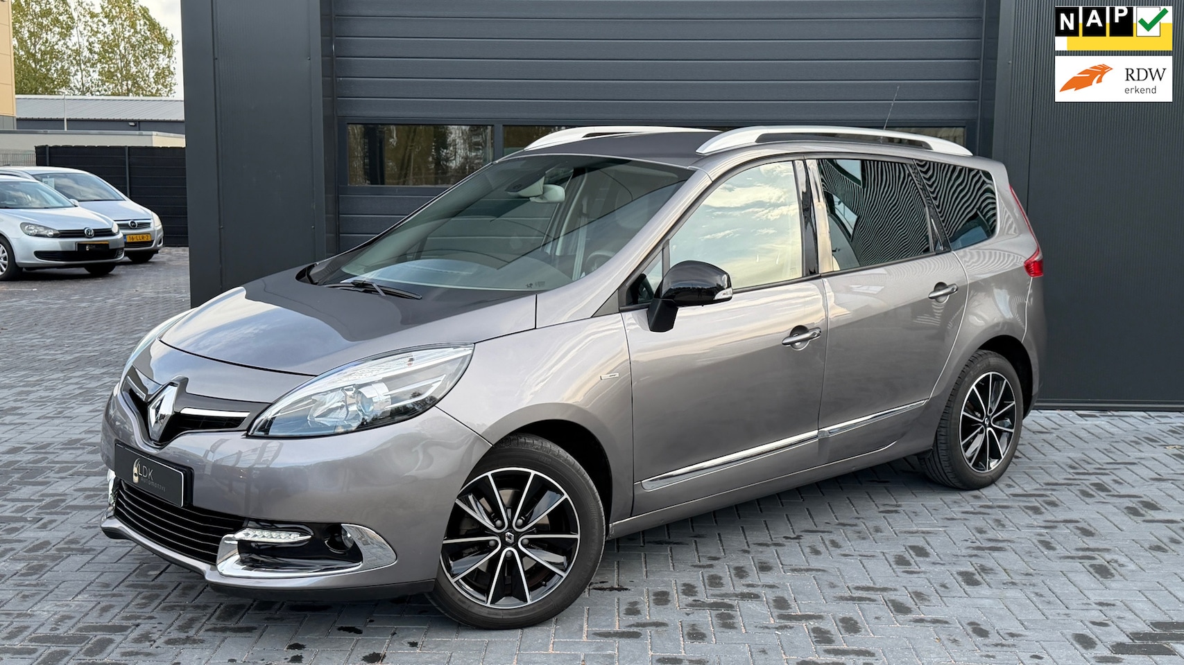 Renault Grand Scénic - 2.0 Bose Airco|PDC|1e Eigenaar - AutoWereld.nl