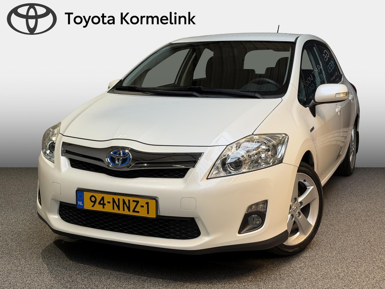 Toyota Auris - 1.8 Full Hybrid Executive 1.8 Full Hybrid Executive - AutoWereld.nl