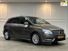 Mercedes-Benz B-klasse - 180 Ambition / Automaat / Panorama / Xenon