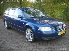 Volkswagen Passat Variant - 2.3 V5 Trendline