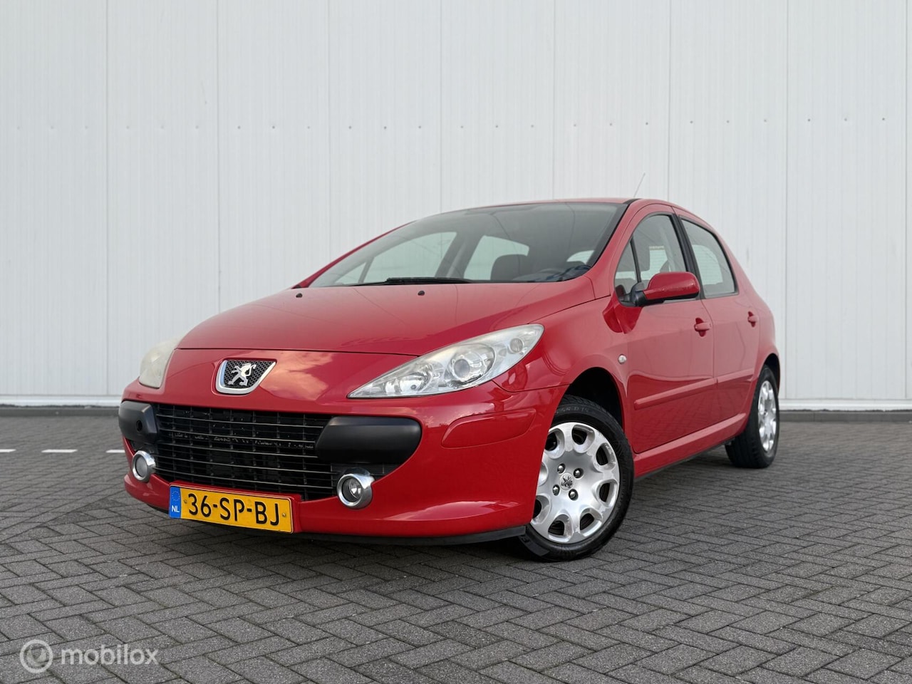 Peugeot 307 - 1.6-16V XS|Airco|NAP|Trekhaak|5-deurs|Nette auto - AutoWereld.nl