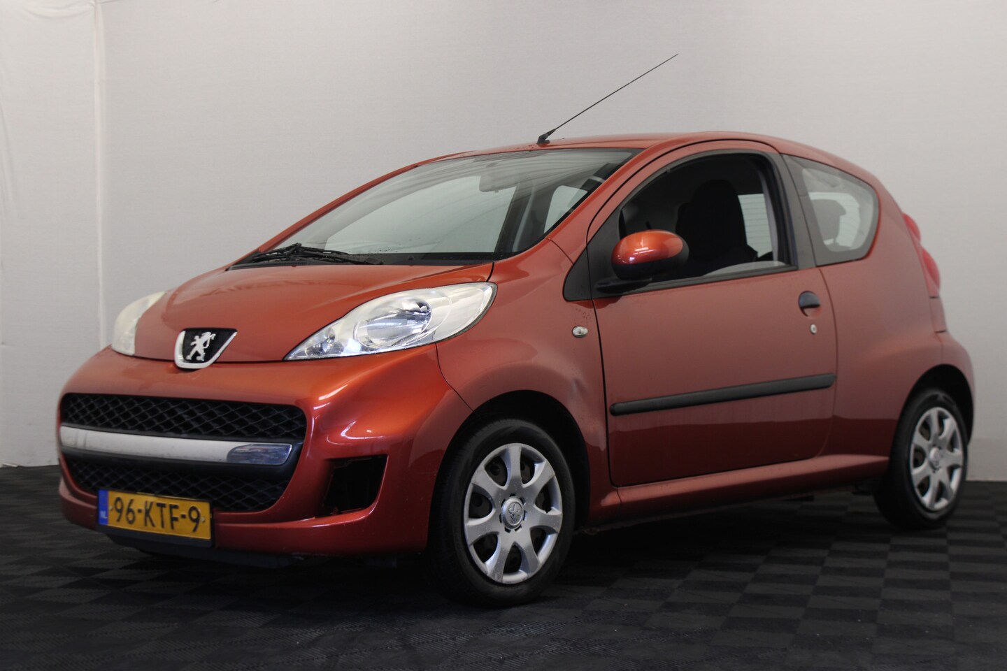 Peugeot 107 - 1.0-12V Sublime 1.0-12V Sublime - AutoWereld.nl