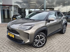 Toyota Yaris Cross - 1.5 Hybrid 130 Executive | Sensoren | Stuur- Stoelverwarming | B