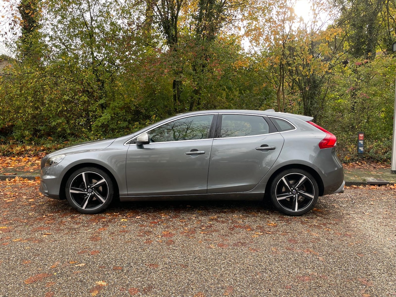 Volvo V40 - 2.0 D2 R-Design Business - AutoWereld.nl