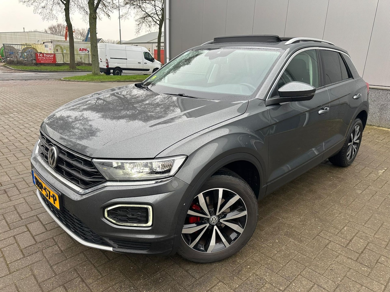 Volkswagen T-Roc - 1.6 TDI Style 80.480 KM PANO LUXE OPITES - AutoWereld.nl