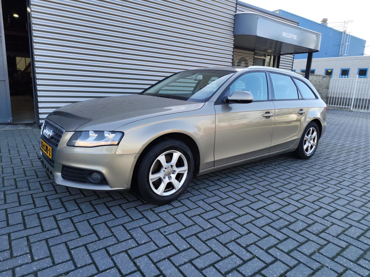 Audi A4 Avant - 2.0 TDI Pro Line Business 2.0 TDI Pro Line Business - AutoWereld.nl
