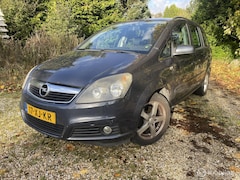 Opel Zafira - 1.8 Temptation