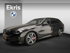 BMW 5-serie Touring - 550e xDrive | M-Sportpakket | LED | Leder | HUD | M-zetels | Active cruise | Keyles go | A