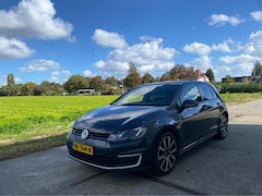 Volkswagen Golf - 1.4 TSI GTE