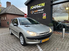 Peugeot 206 - 1.4 X-DESIGN