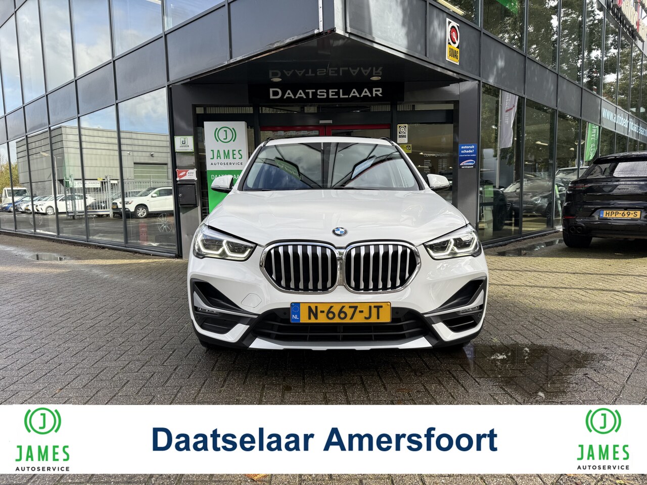 BMW X1 - sDrive20i Business Edition Plus Head-up Leder Panodak - AutoWereld.nl