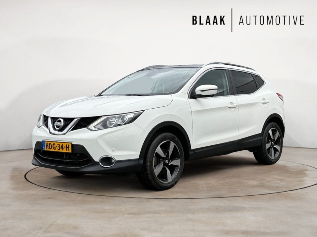 Nissan Qashqai - 1.2 N-Connecta 360° Camera | Navigatie | Cruise control | Panora - AutoWereld.nl