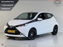 Toyota Aygo - 1.0 VVT-i x-play | Camera | Bluetooth | Trekhaak voor fietsendrager | Airco |