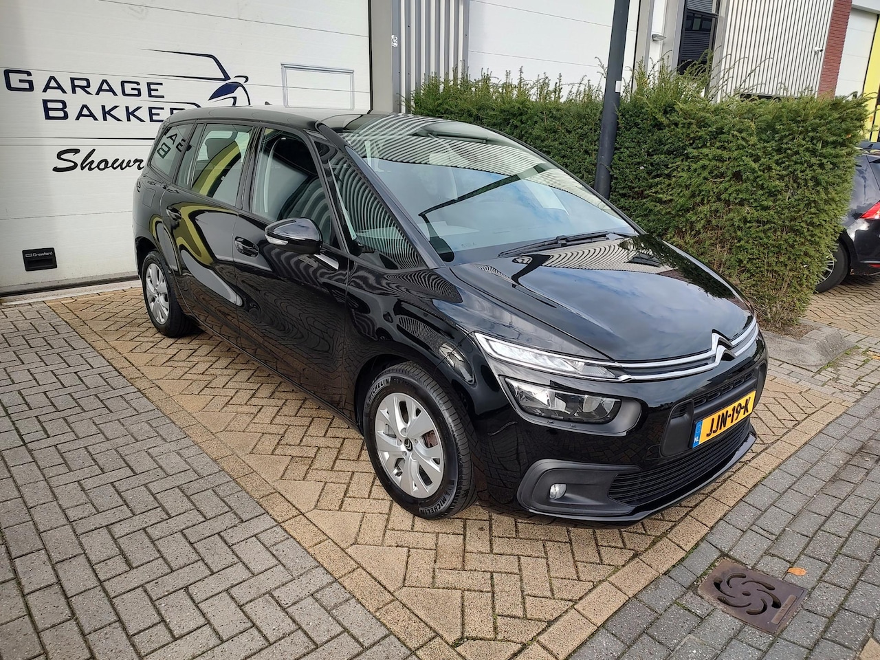 Citroën Grand C4 SpaceTourer - 1.2 PureTech Business 7-Persoons Navi-Carplay Stoelverwarming Cruise-Control Nieuwe Distri - AutoWereld.nl