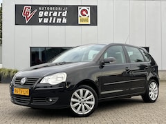 Volkswagen Polo - 1.4-16V Optive AIRCO CRUISE LMV