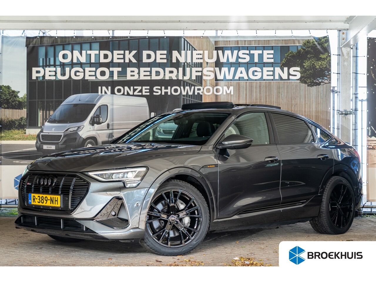 Audi e-tron Sportback - 55 quattro S edition 95 kWh | Achterbank in delen neerklapbaar | Armsteun voor | Audio ins - AutoWereld.nl