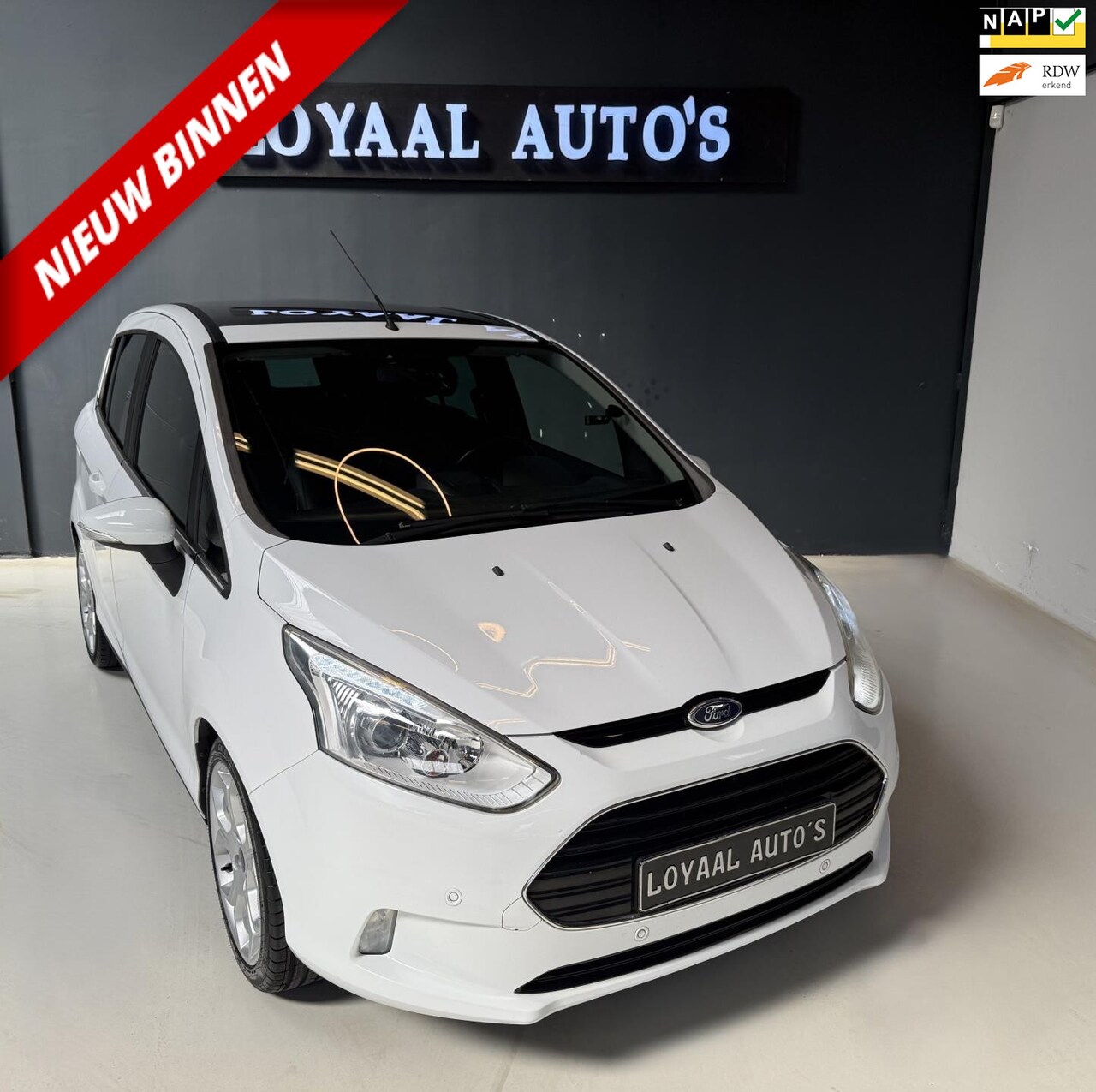 Ford B-Max - 1.0 EcoBoost Titanium | NAVI | AIRCO | CRUISE | TREKHAAK | PDC | APK - AutoWereld.nl