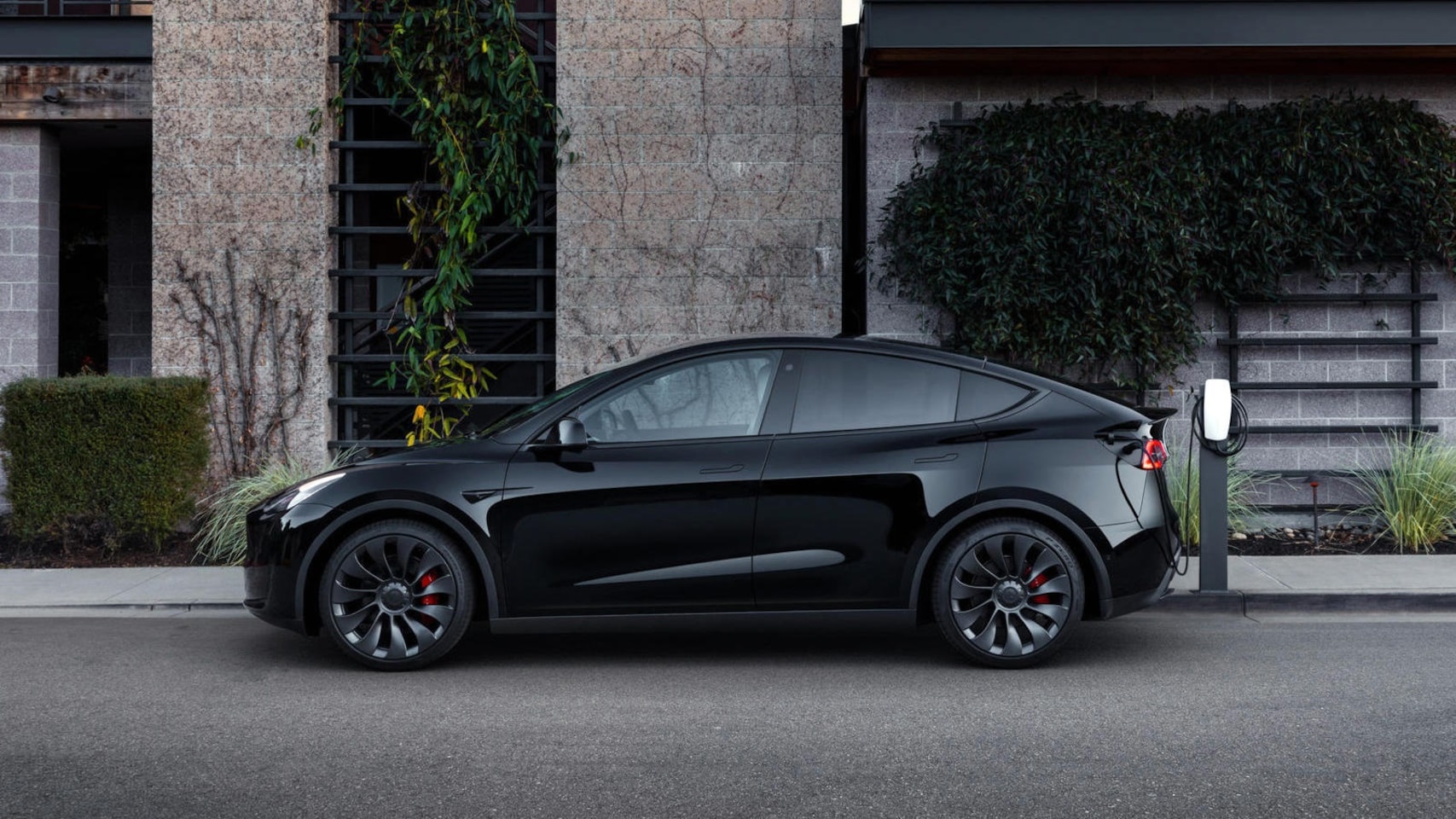 Tesla Model Y - Long Range Dual Motor AWD Navi 360° Leer ACC Warmtepomp Autopilot PDC Elektr. achterklep S - AutoWereld.nl