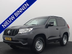 Toyota Land Cruiser - 2.8 D-4D-F Comfort High Roof Blind Van AUTOMAAT / TREKHAAK / CLIMA / CRUISE / KEYLESS / ST