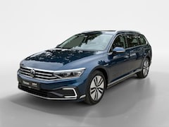 Volkswagen Passat Variant - 1.4 TSI PHEV GTE Business I Trekhaak I Keyless I Camera