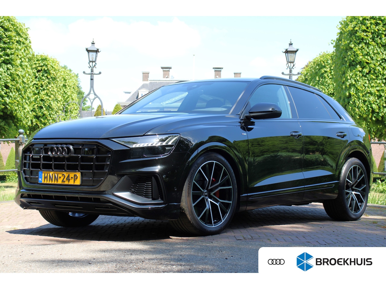 Audi Q8 - 60 TFSIe QUATTRO S Competition TREKHAAK ELEKTR | ELEKTR KELP | 22'' LMV | ADAPTIVE CRUISE - AutoWereld.nl