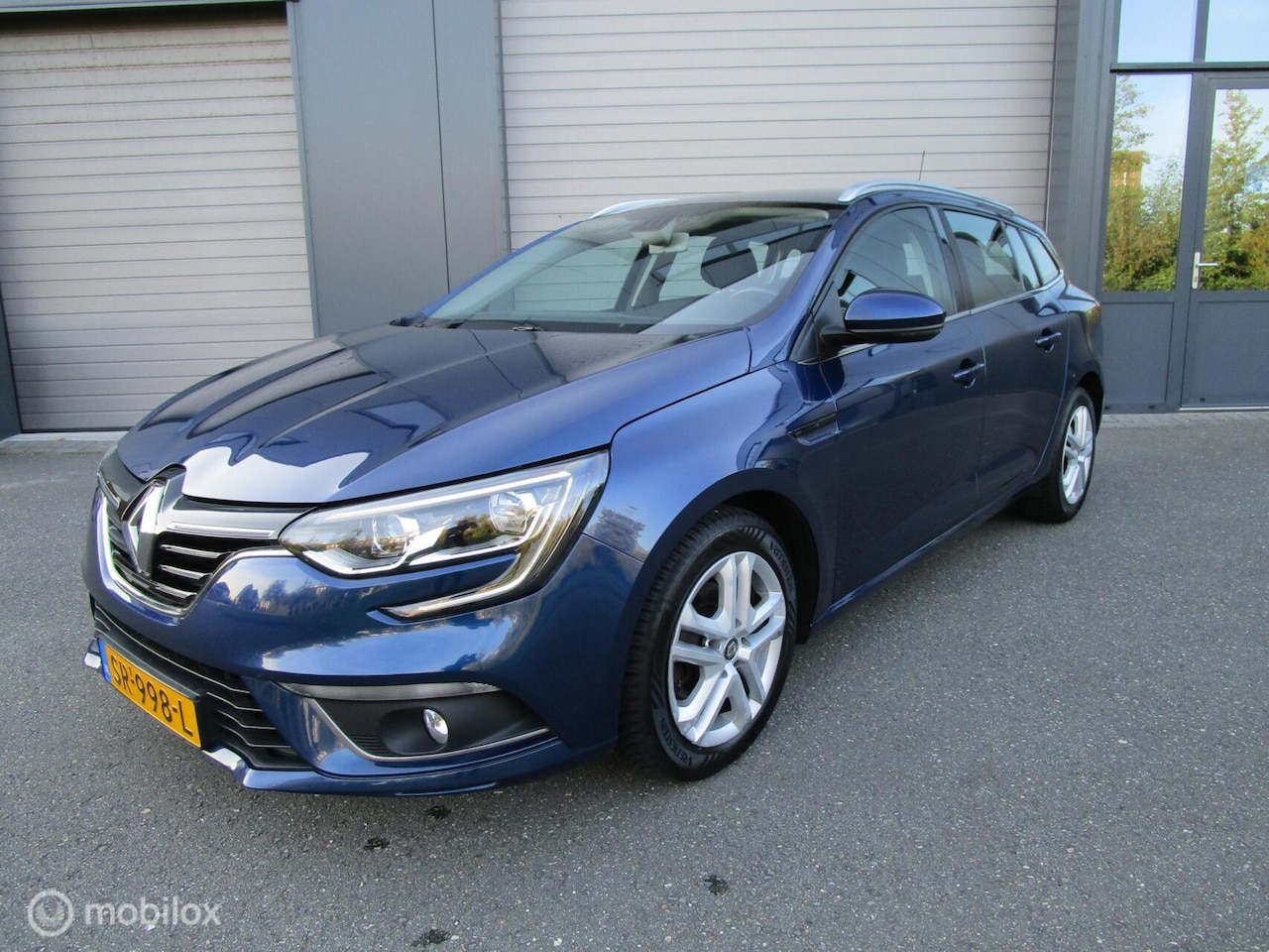 Renault Mégane Estate - 1.3 TCe Zen 131dkm Airco Cruise Trekhaak - AutoWereld.nl