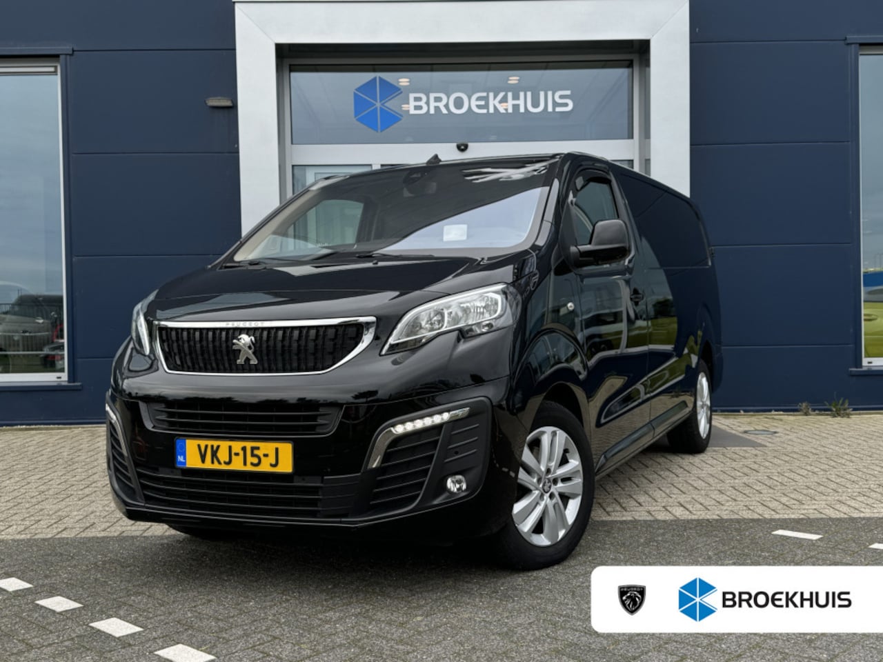 Peugeot Expert - 2.0 BlueHDI 120 Long Asphalt | Adaptieve Cruise | HUD | Trekhaak | Camera | PDC | Dodehoek - AutoWereld.nl