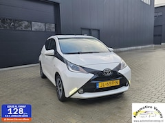 Toyota Aygo - 1.0 VVT-i x-play, Camera, zeer mooie auto NAP