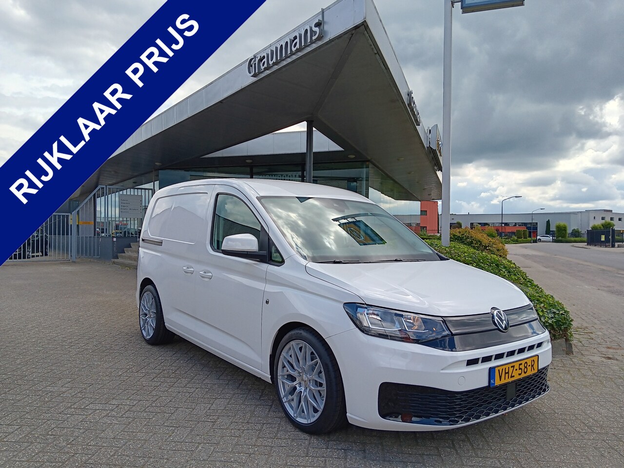 Volkswagen Caddy Cargo - 2.0 TDI Comfort 2.0 TDI 102PK Comfort, SPORTSTOELEN, AIRCO, NAVIGATIE, 18" LMV, incl. 12 MND BOVAGGARANTIE - AutoWereld.nl