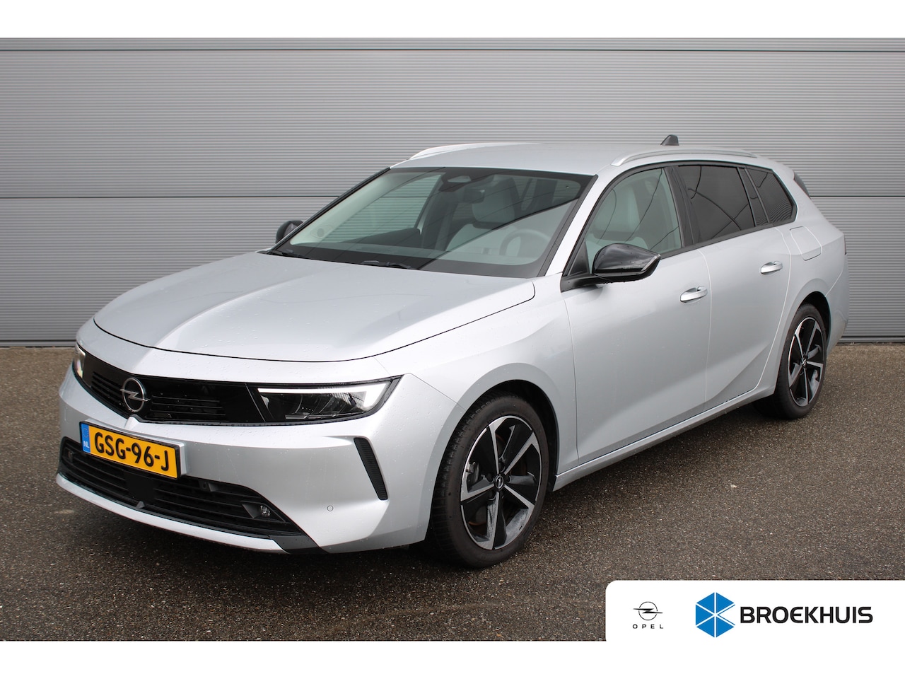 Opel Astra Sports Tourer - 1.6 180pk Hybrid Elegance AUTOMATIC | Elektrisch bedienbare achterklep met sensorsturing - AutoWereld.nl
