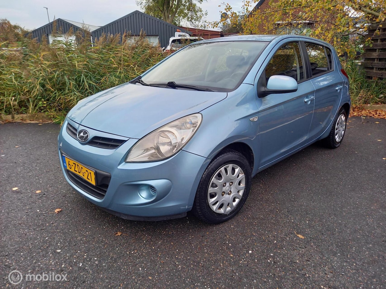Hyundai i20 - 1.2i Business Edition/ Nieuw Koppeling - AutoWereld.nl