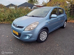 Hyundai i20 - 1.2i Business Edition/ Nieuw Koppeling