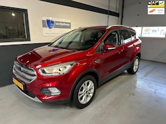 Ford Kuga - 1.5 EcoBoost Trend Ultimate 38DKM|Navi|Carplay