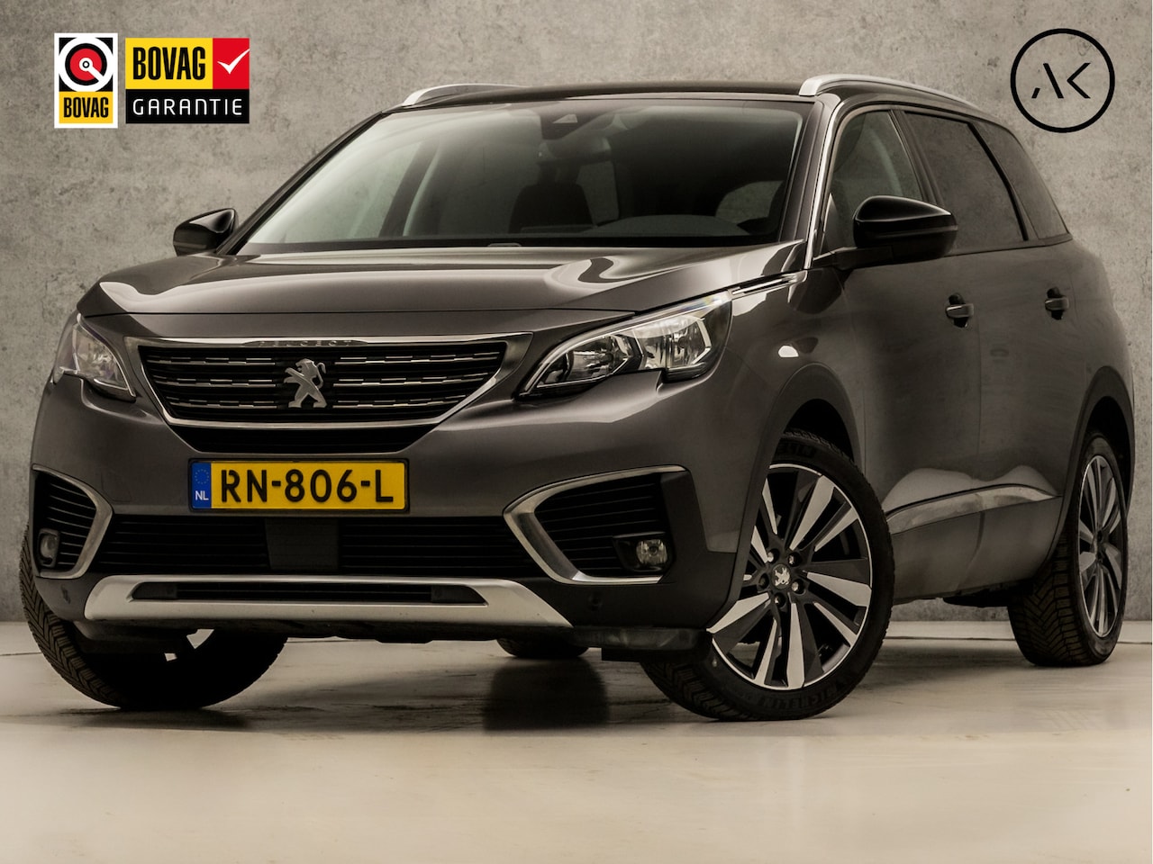 Peugeot 5008 - 1.2 PureTech Premium Sport 7 Persoons (APPLE CARPLAY, GROOT NAVI, CLIMATE, LEDER, SFEERVER - AutoWereld.nl