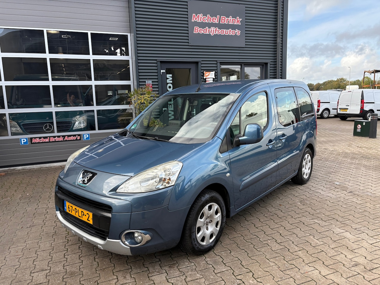 Peugeot Partner Tepee - 1.6 VTi XT S Motor loopt op 3 Cilinders - AutoWereld.nl