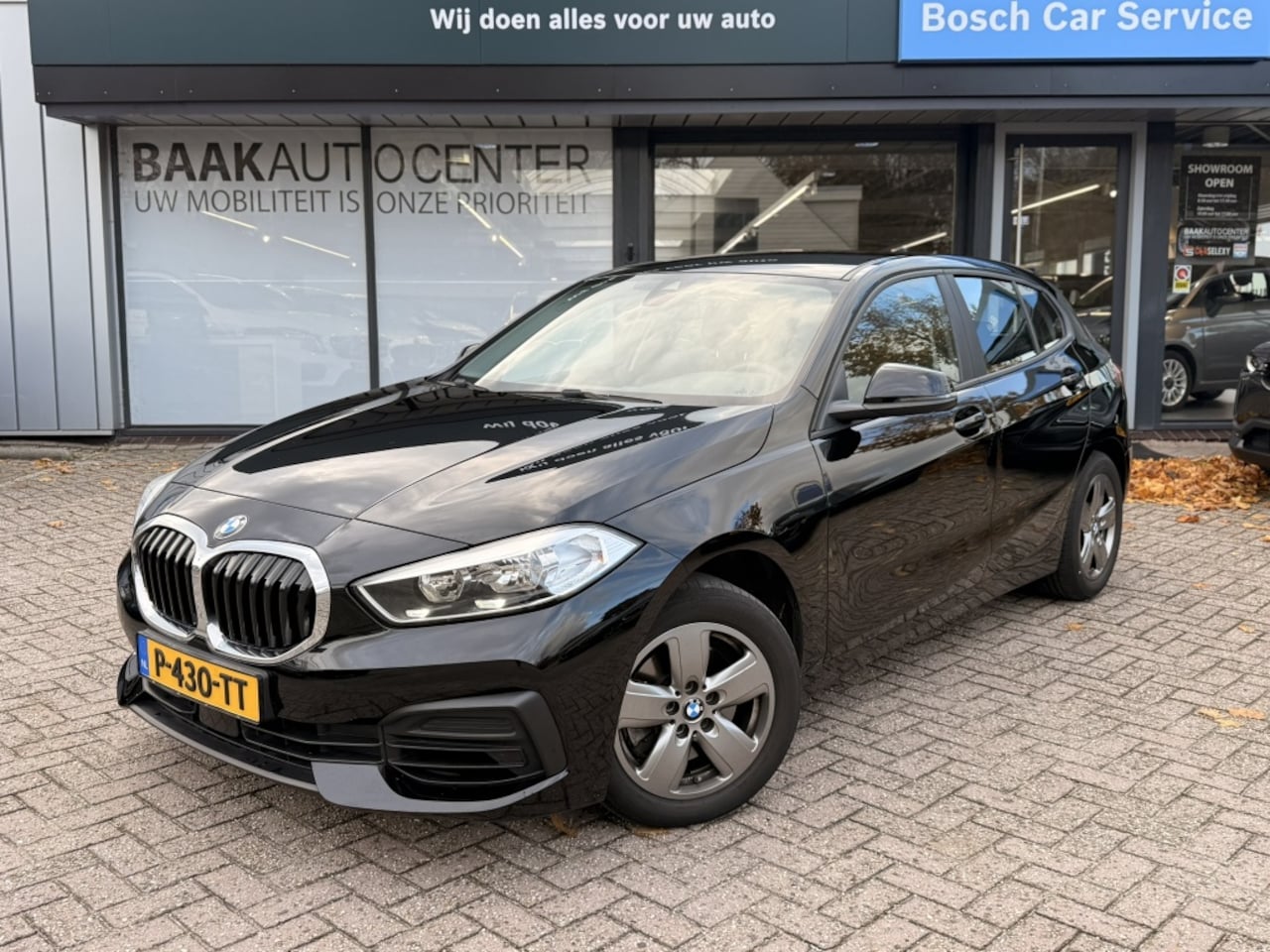 BMW 1-serie - 116i | ACC | Bluetooth | ConnectedDrive - AutoWereld.nl