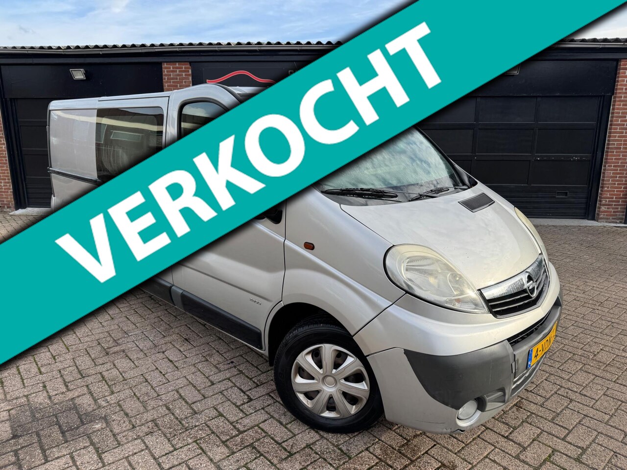 Opel Vivaro - 2.0 CDTI L2H1 DC|airco|drijfstang lagers hoorbaar - AutoWereld.nl