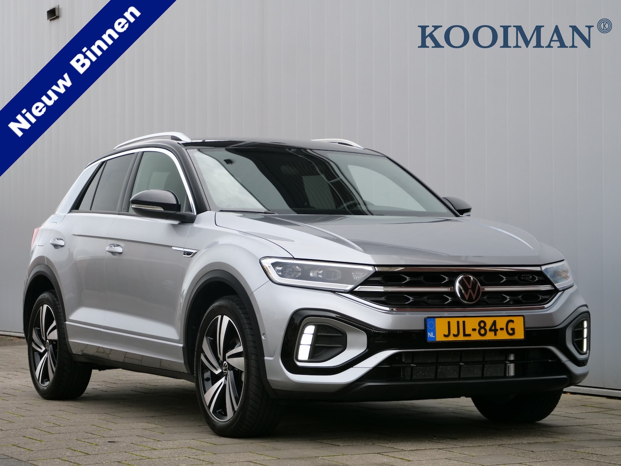 Volkswagen T-Roc - 1.5 TSI R-Line Edition 150 Pk Automaat DAB / Apple Carplay / Keyless / Camera - AutoWereld.nl