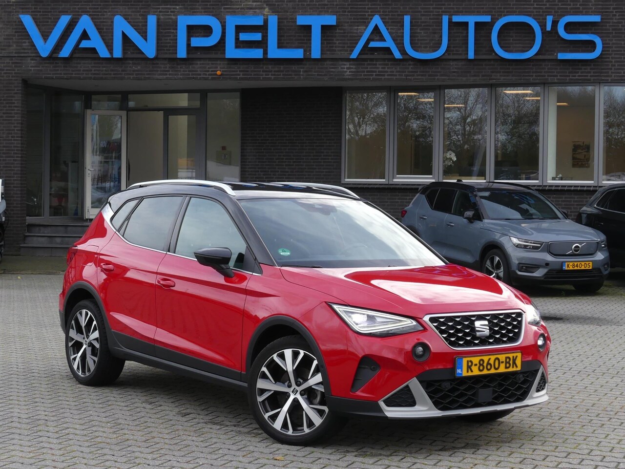 SEAT Arona - 1.0 TSI Xperience FR / Virtual Cockpit / Stoelverwarming - AutoWereld.nl