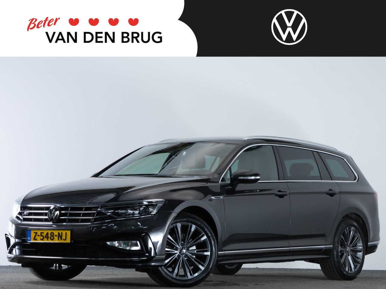 Volkswagen Passat Variant - R-Line 1.5 TSI 150 PK DSG | LED Matrix IQ | Achteruitrijcamera | Trekhaak | Adaptieve Crui - AutoWereld.nl