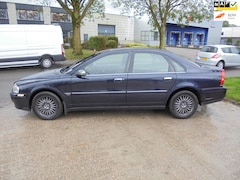 Volvo S80 - 2.4 Momentum Graphite APK nieuw